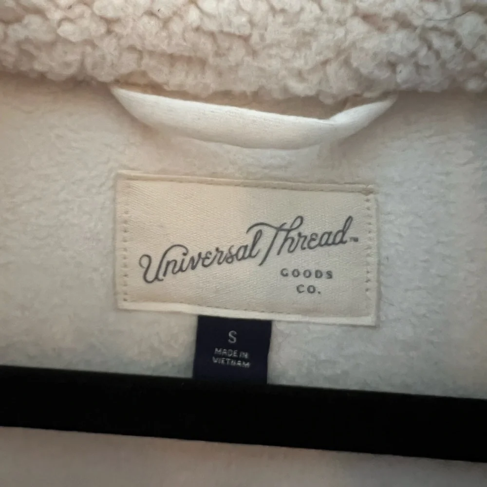Sherpa Jacket Universal Threads - Picture 5 of 5